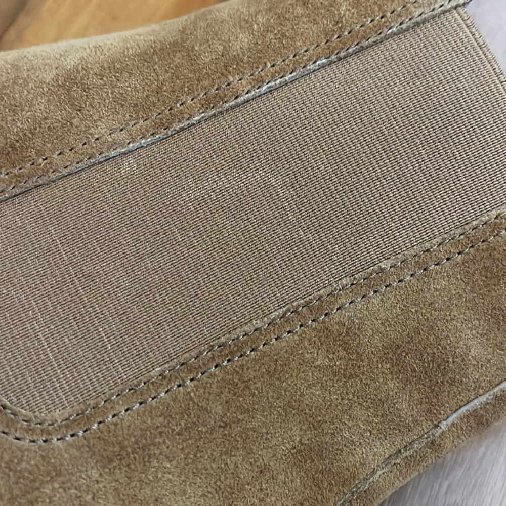Tory Burch Lug Sole Chelsea Boot, NEW - Picture 9 of 17